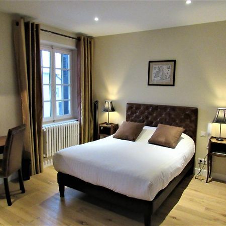 Auberge Du Grand Dauphin Dhuizon Dış mekan fotoğraf