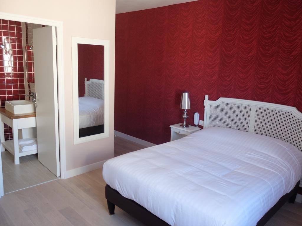 Auberge Du Grand Dauphin Dhuizon Dış mekan fotoğraf