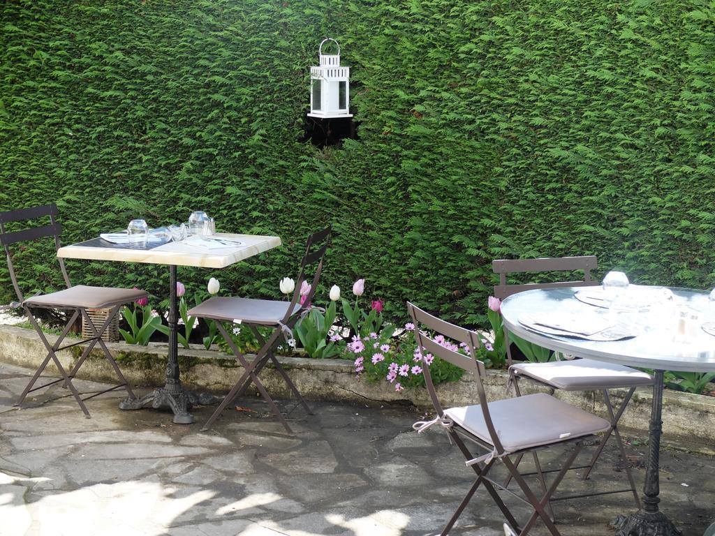 Auberge Du Grand Dauphin Dhuizon Dış mekan fotoğraf