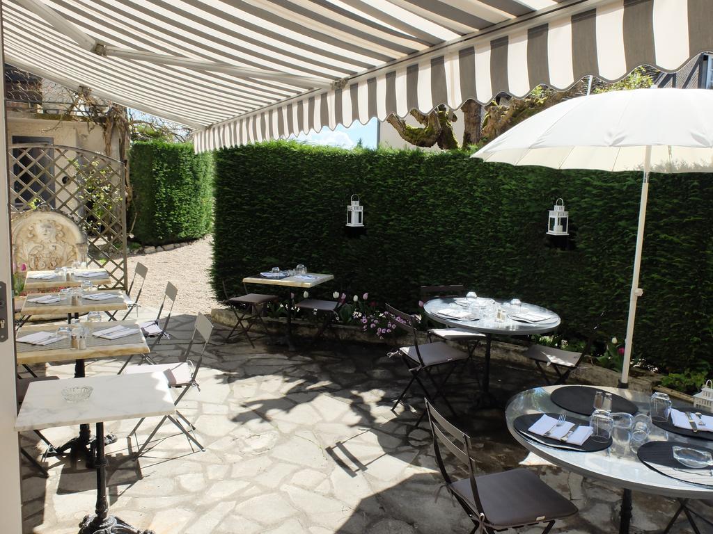 Auberge Du Grand Dauphin Dhuizon Dış mekan fotoğraf